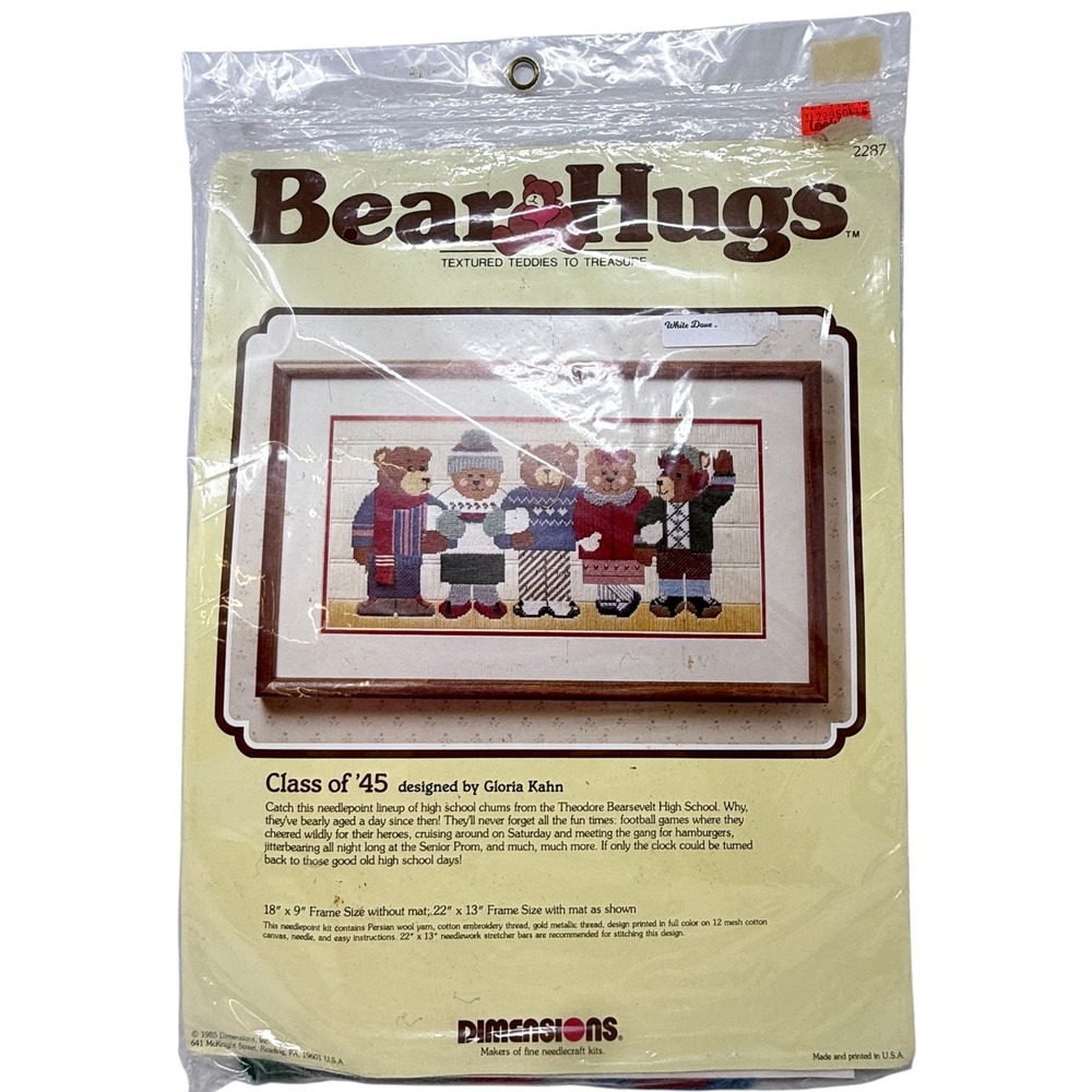 Dimensions Needlepoint Kit Unisex OS Multicolor New Bear Hugs Class of 45 1985